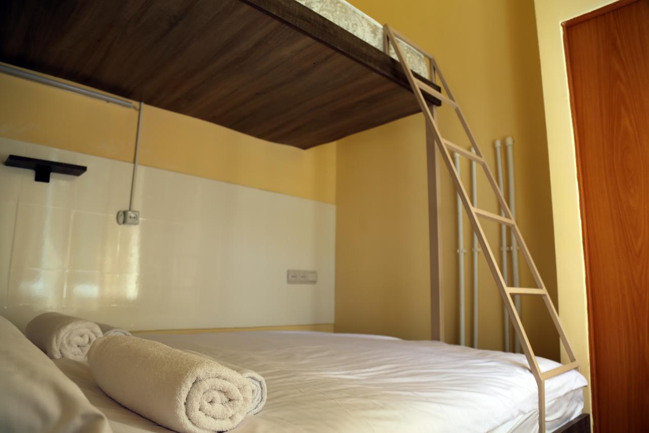 Magnolia Hostel Yerevan Exterior photo