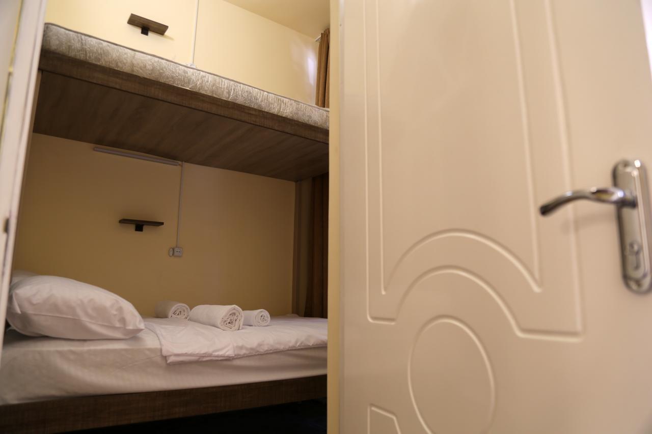 Magnolia Hostel Yerevan Exterior photo